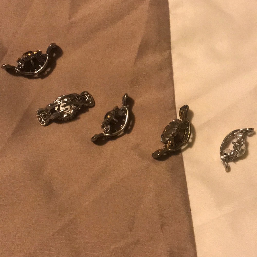 Hair Clips - Picture 2 of 5